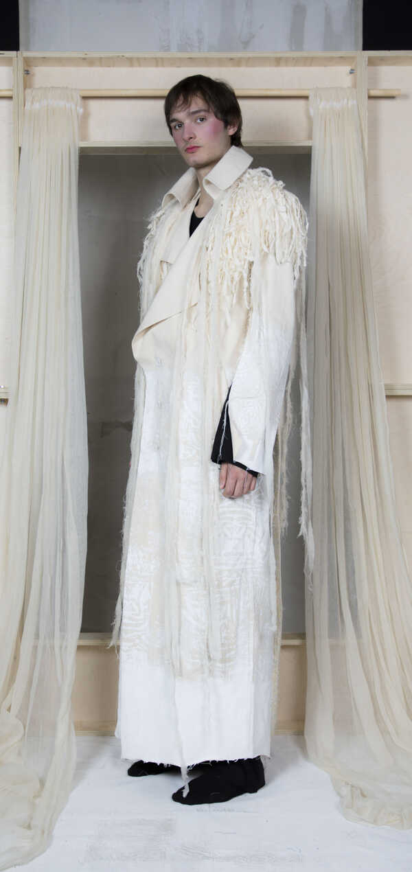 PLaY aT YoUR OWN RIsK look 08 [photo Team CA]